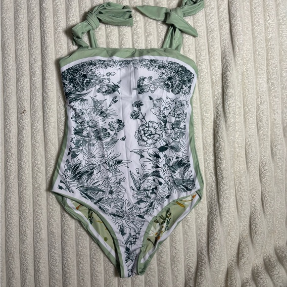 SKAYS REVERSIBLE Chic Green and White Floral One Piece - Picture 9 of 10